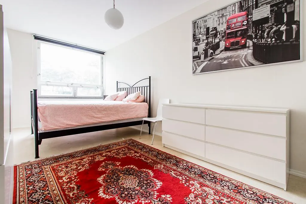 Spacious 3 Bedroom Apartment Stockholm